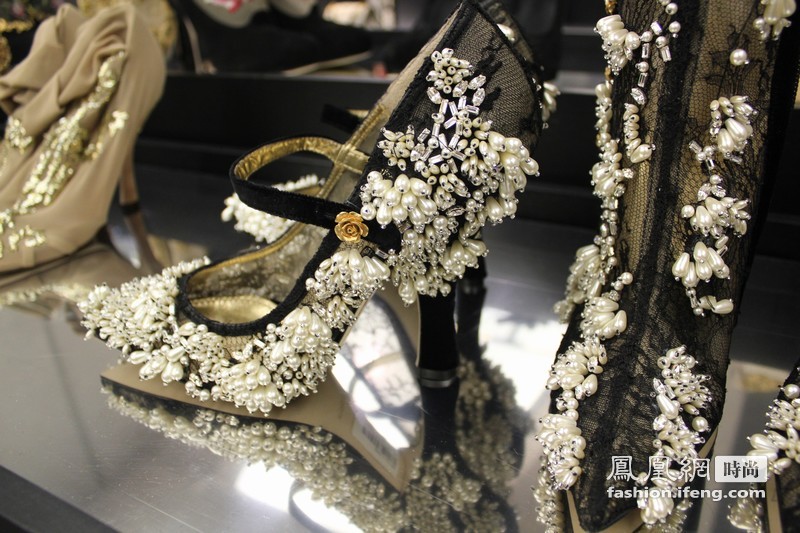 凤凰时尚独家展示Dolce & Gabbana展厅 重温秀场华服