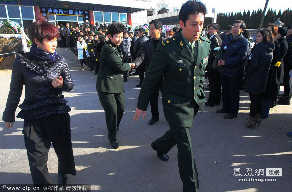 歌唱家芦秀梅遗体告别仪式现场[高清大图]