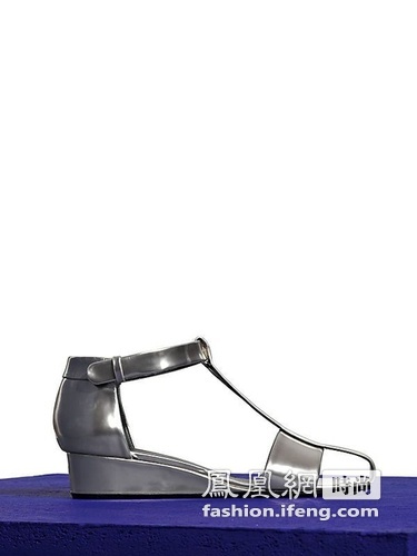 厚底鞋正当红：CéLINE 2012春夏系列美鞋