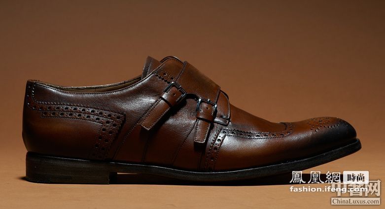 Prada“漫步米兰”男士鞋履 完美诠释经典摩登