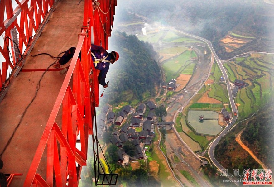 湖南矮寨大桥创4个世界第一的施工者