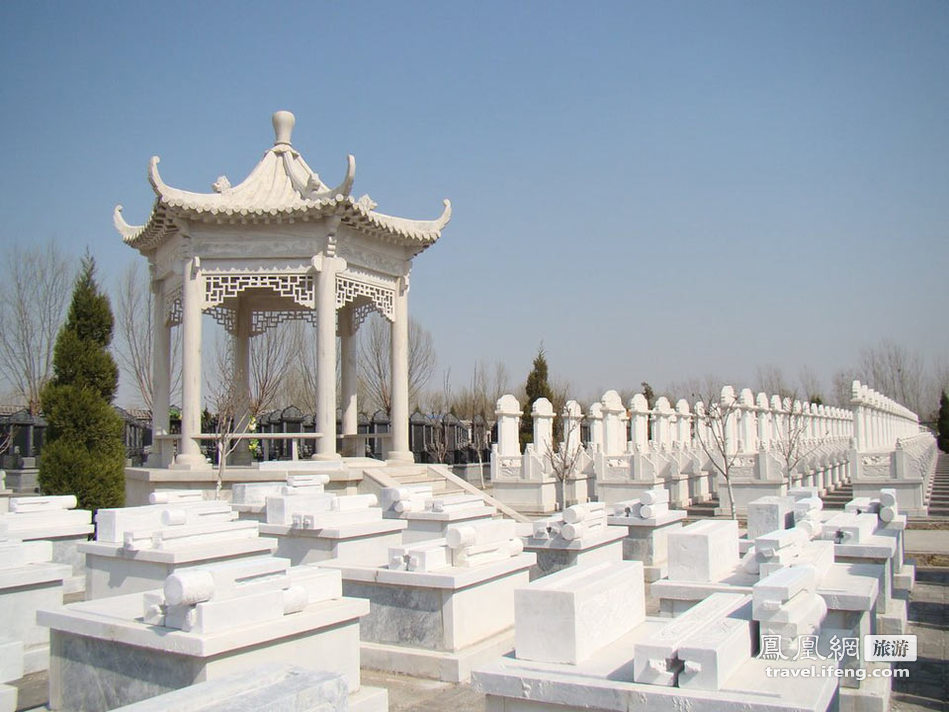 探秘北京天价墓地 售价35万每平米