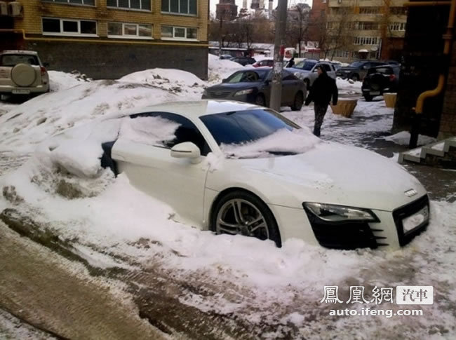 宝马停路边半年不算啥 雪藏奥迪显霸气