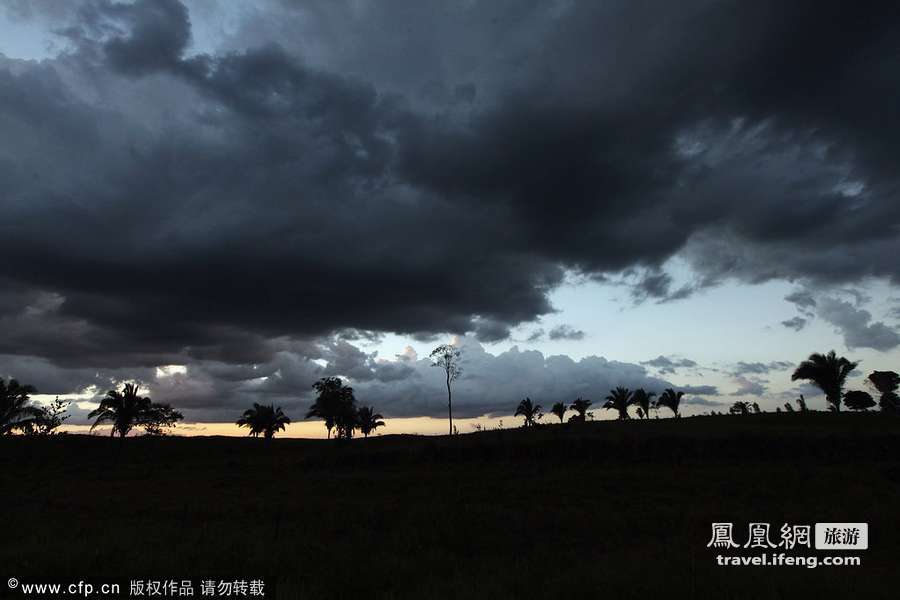 亚马逊纪实第一季：世界最大热带雨林被滥伐炼钢造车