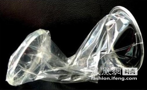 揭秘女用避孕套的使用步骤(组图)