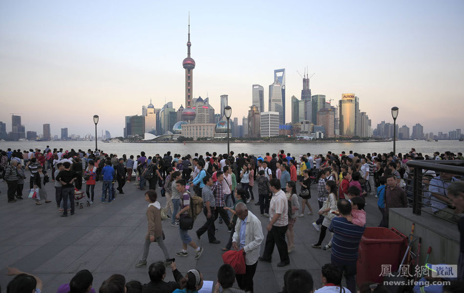 拥挤的国庆节【组图】 http://hsgds2004.blog.163.com - 擎天一柱 - 擎天一柱的博客 拥挤的节日【组图】 - 深瞳渊源 - 深瞳渊源,品味经典!!!