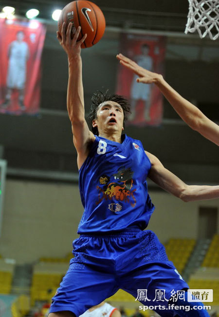 2013年CBA全明星首发名单出炉 麦蒂 阿联领衔