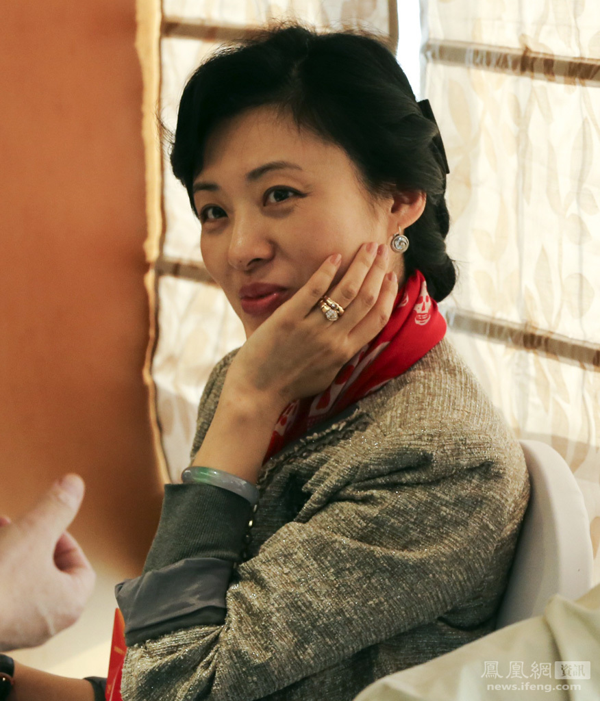 周涛近照_资讯频道_凤凰网