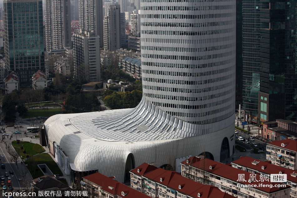 上海LV大厦被称靴子楼酷似马靴遭吐槽(图)