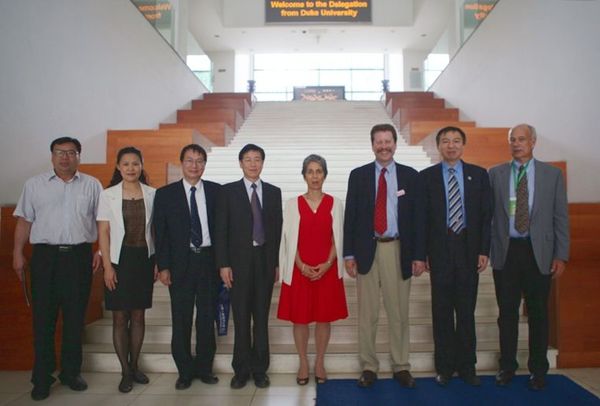 美国杜克大学医学院代表团访问天津大学