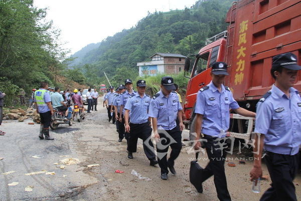 盐津落雁人口_盐津县城全景