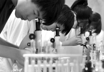 上海今年首次组织高中学业技能操作测试