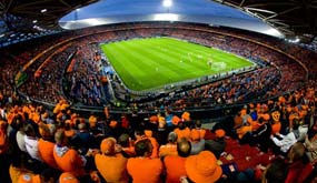 橙衣军团：传奇的荷兰足球