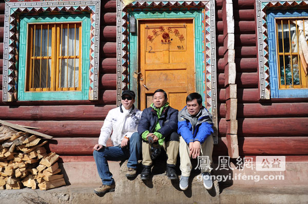 组图：2011川藏助学行回访--“免费午餐”走进藏区