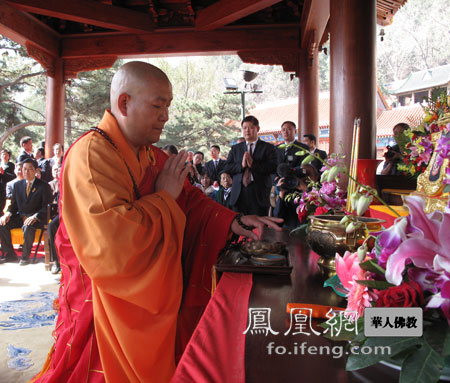 泰国公主向灵光寺赠送佛像现场图集