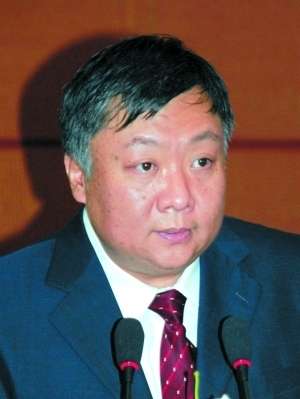　　杜双华
